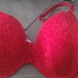 Victoria's Secret Red Lace Underwire Bra